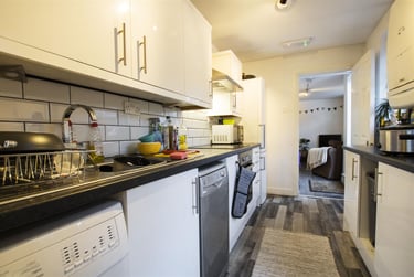 2 bed flat, Park Hill Road, Harborne, Birmingham, B179HD - Image 4